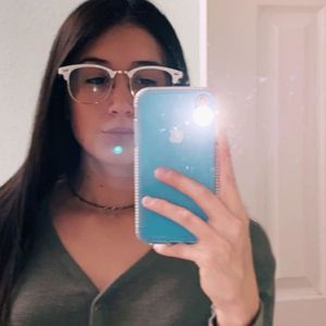 Meet your Posher, Brianna